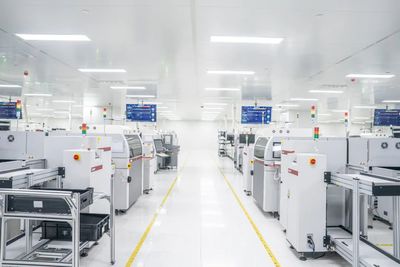 良信海鹽工廠榮登2023“中國標桿智能工廠”百強榜，物聯網技術服務引領產業升級